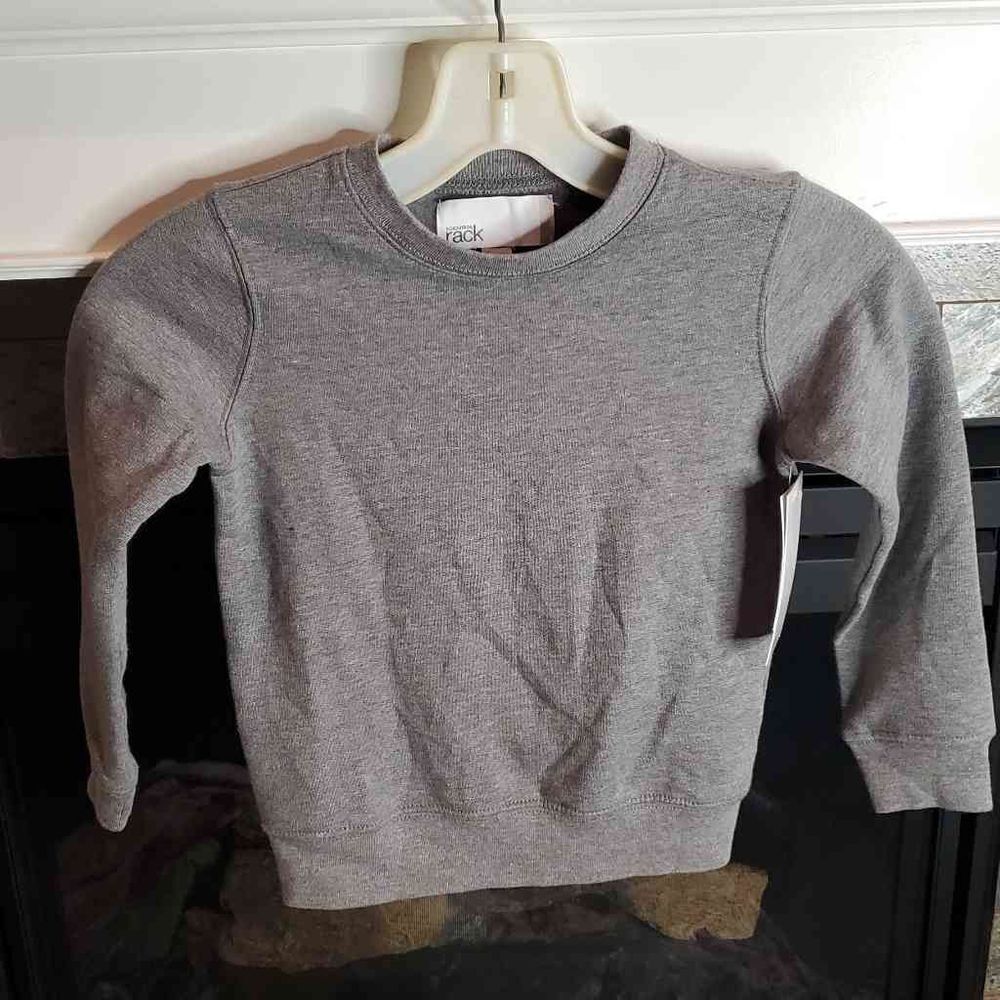 Nordstrom Rack Grey Castlerock size 4